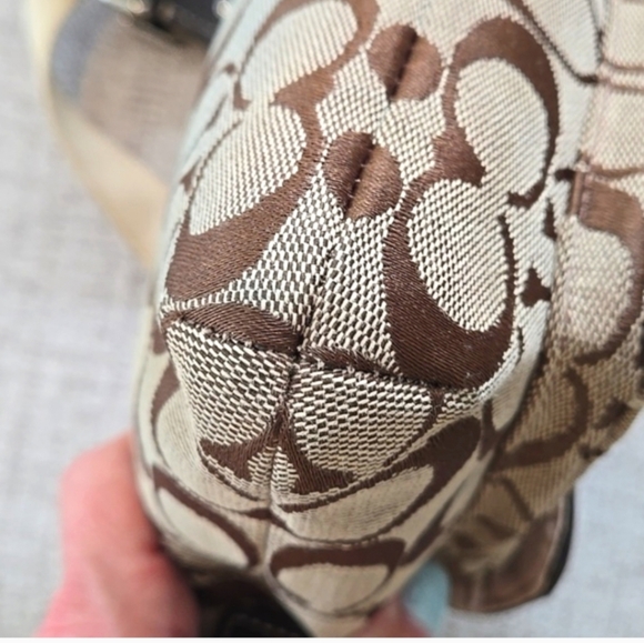 HP! Coach Crossbody Bag And Essential Wristlet Bundle - Picture 7 of 16